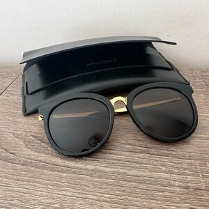 Gentle Monster Lovesome Sunglasses